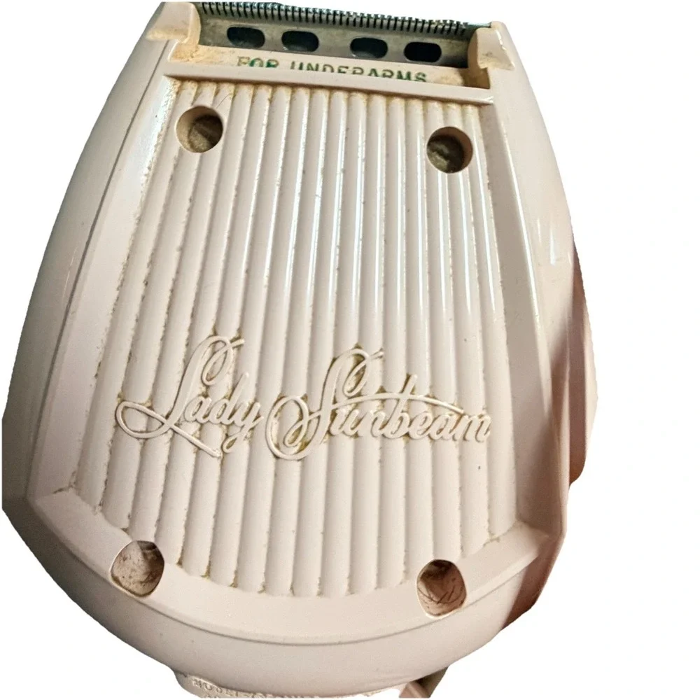 Vintage Lady Sunbeam Shavemaster Electric Shaver Pink Model LS4-A 1960'S EUC
